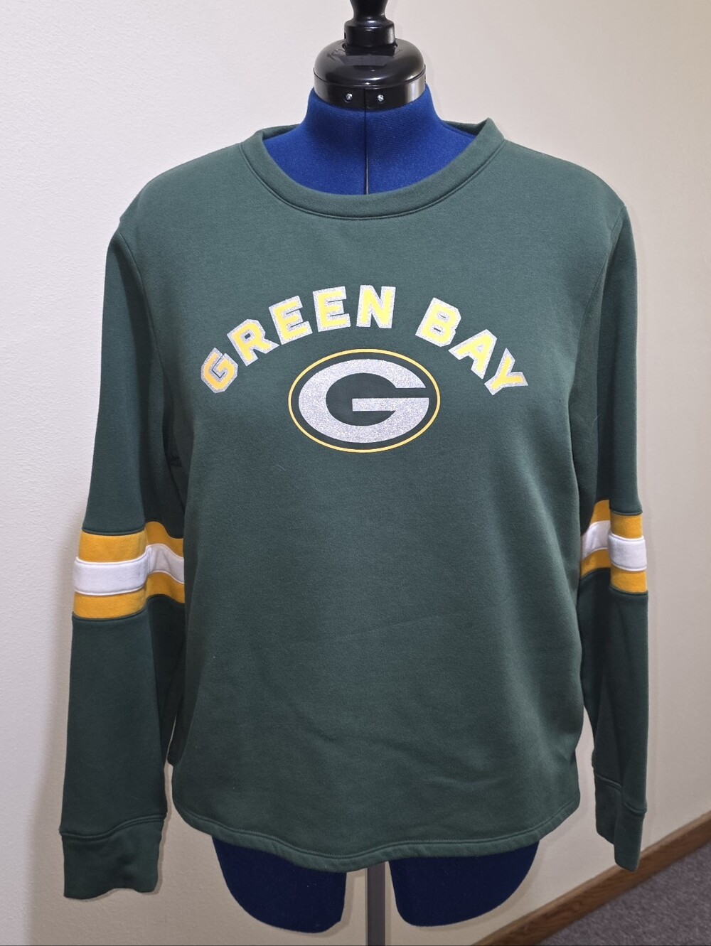 NFL Women's Green Bay Packers Team Apparel Crewneck Sweatshirt in Dark Green